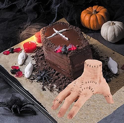 Srijeda Addams Thried Read Reads Strateu Novost odsečena jeziva ruka za ukrašavanje Halloween Prop film